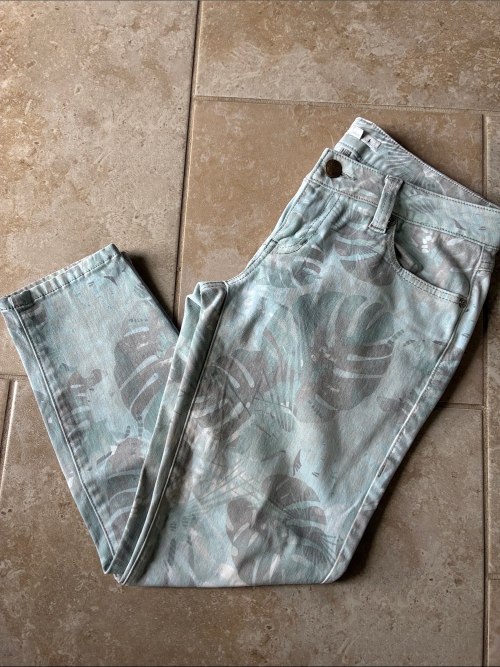 CAbi Women's Teal Leaf-Print Ankle Jeans